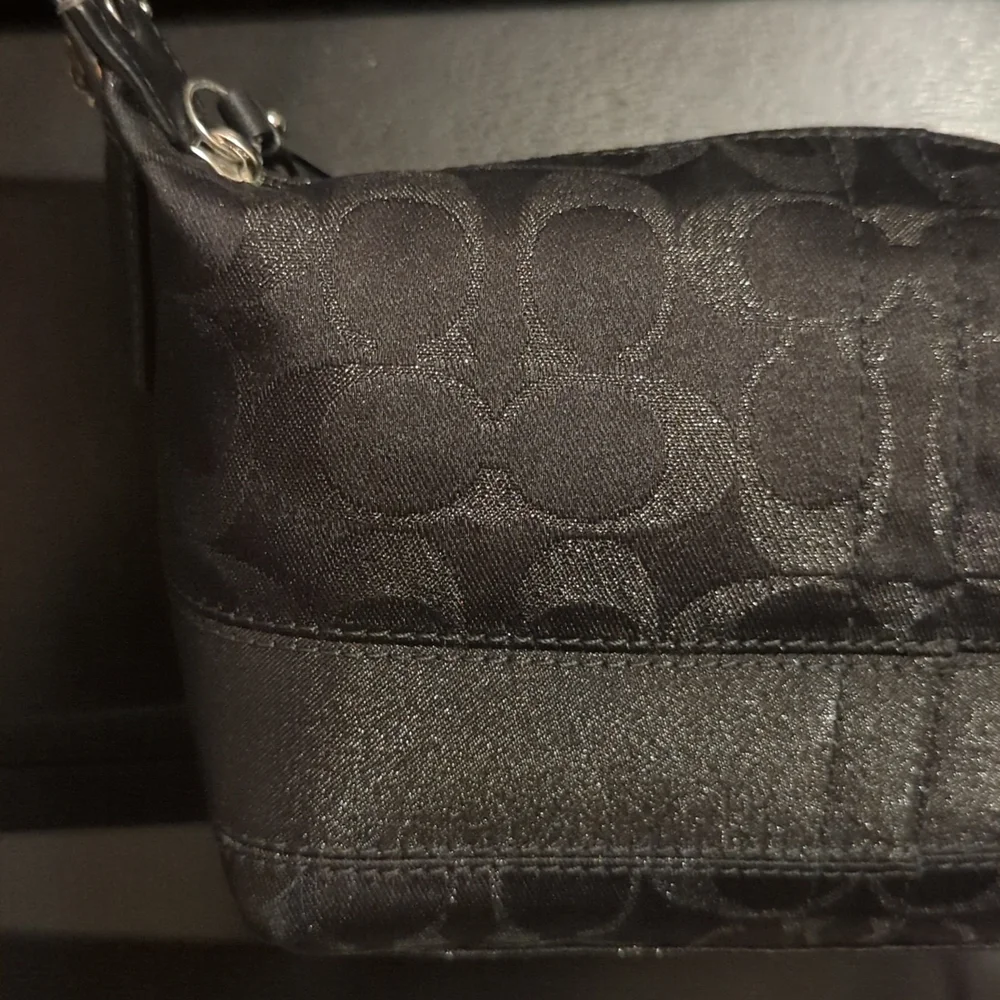 Coach signature C purse - Picture 8 of 8